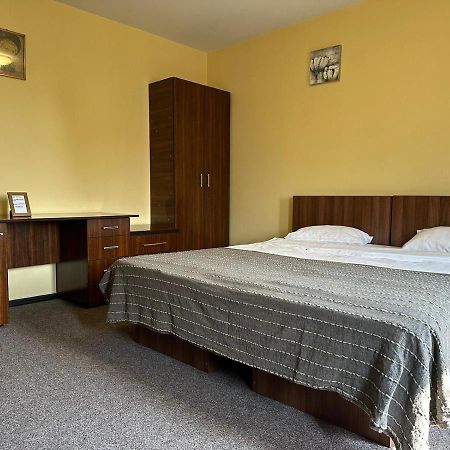 La O Barfa Apartment Ploiesti Bagian luar foto