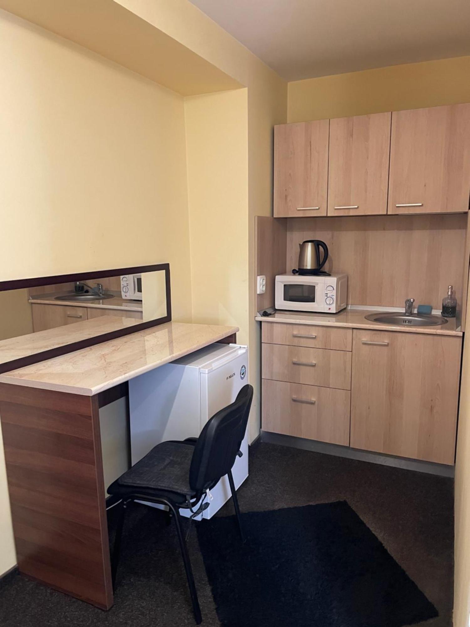 La O Barfa Apartment Ploiesti Bagian luar foto